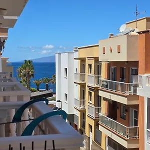  Appartement Beautiful Renovated With Air Conditioning Just Steps From The Sea In